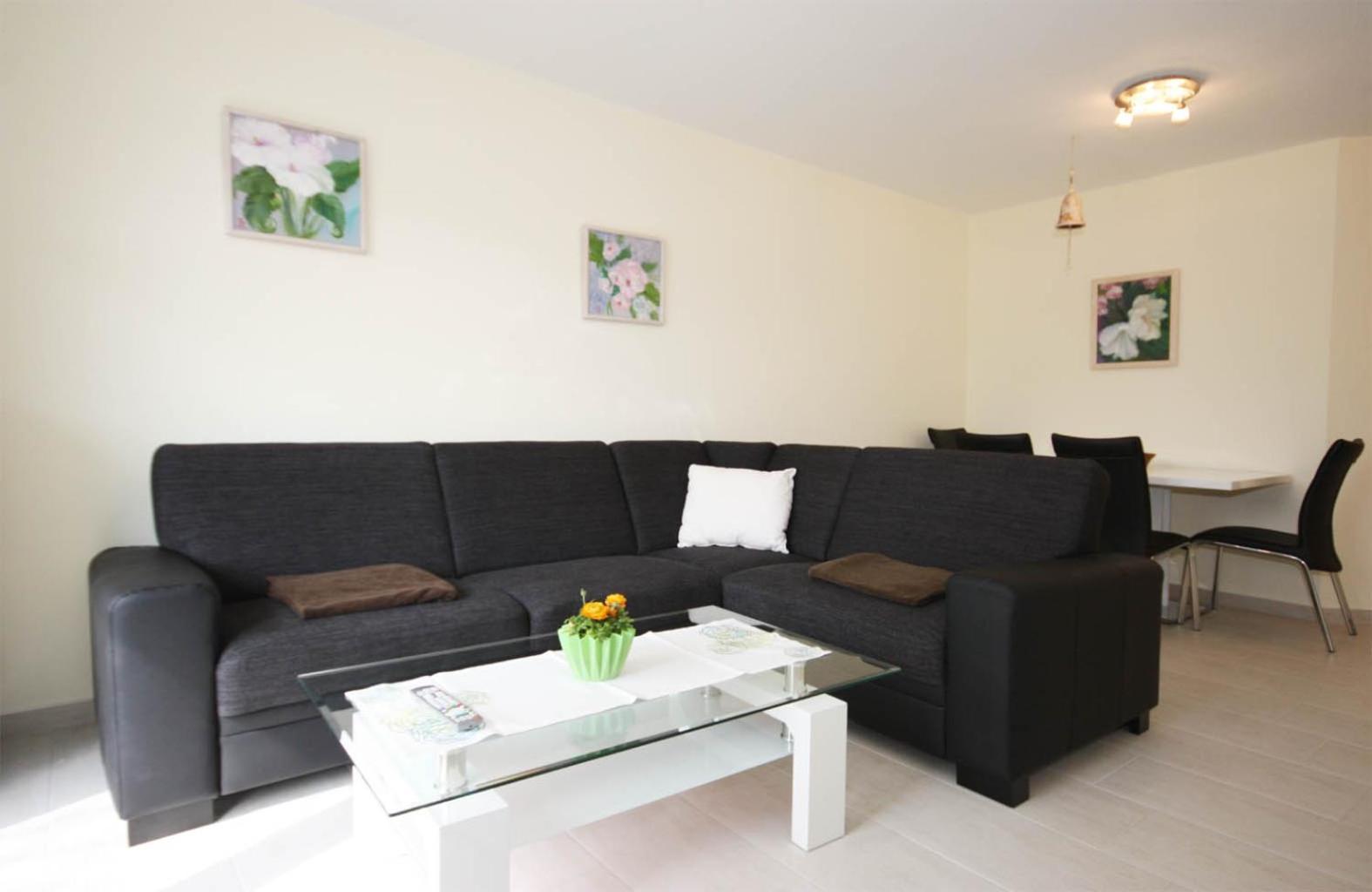 Strandschloesschen Kuehlungsborn Room photo